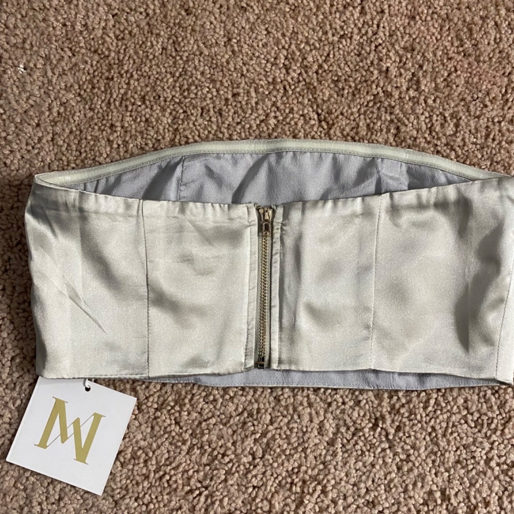 Bundle - 3 tops - Picture 2 of 9